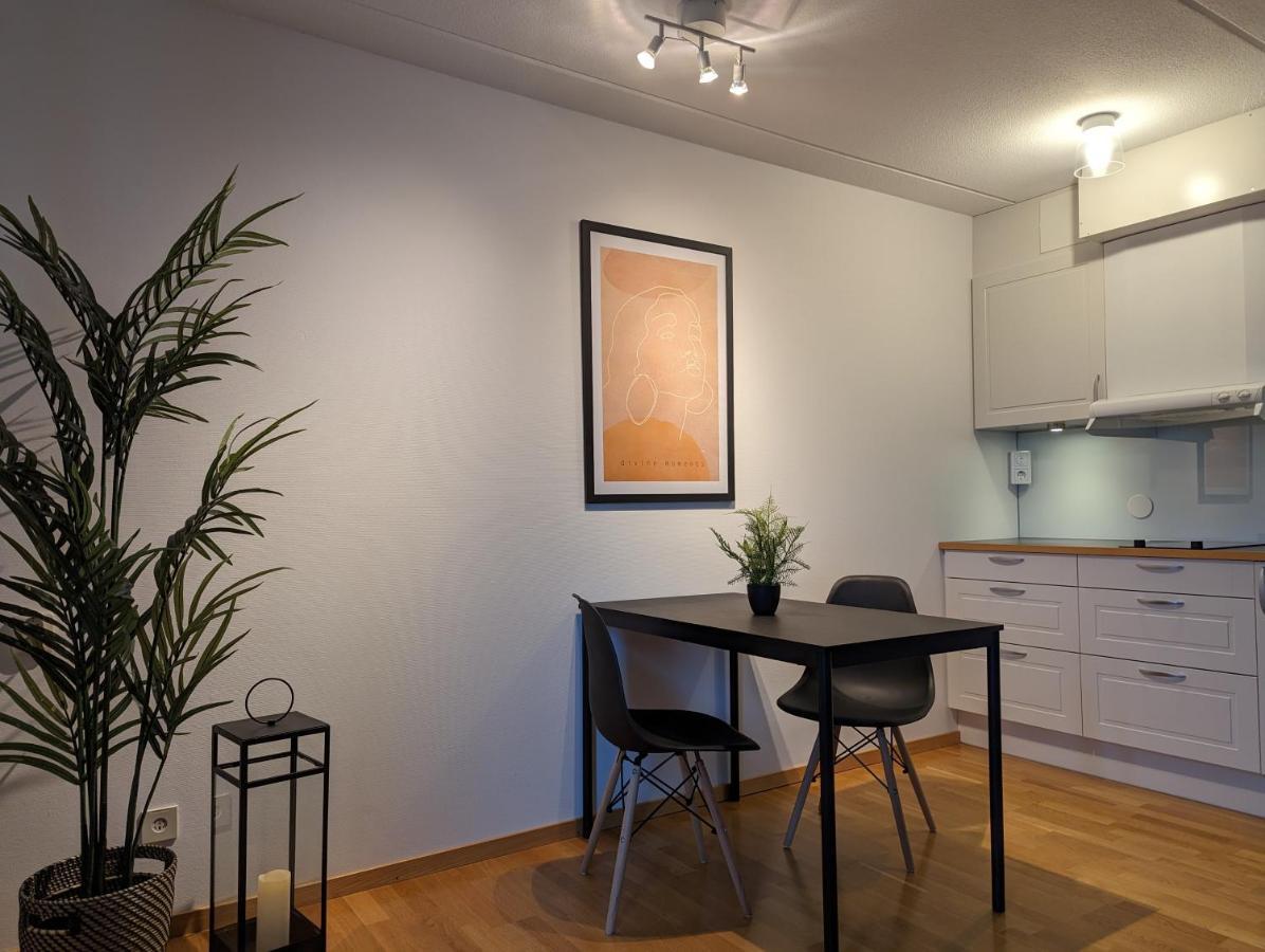 Hotell Bro Kristinehamn Esterno foto