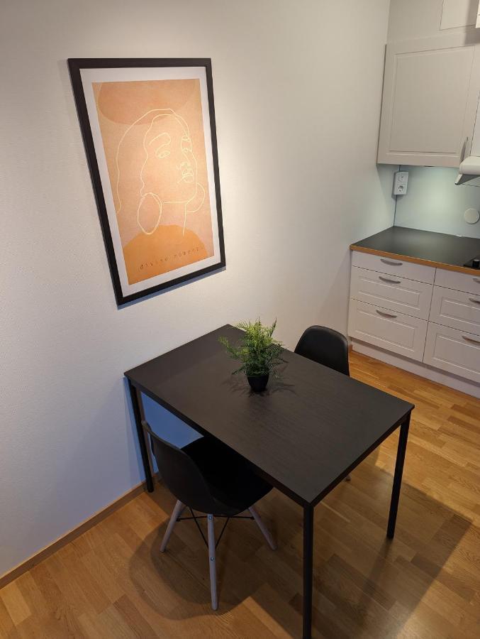 Hotell Bro Kristinehamn Esterno foto